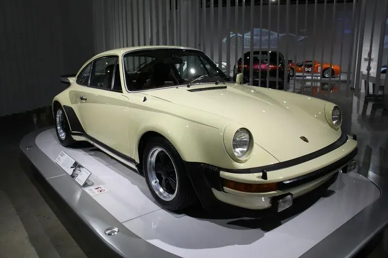 1976 Porsche 911 Turbo Carrera (930)