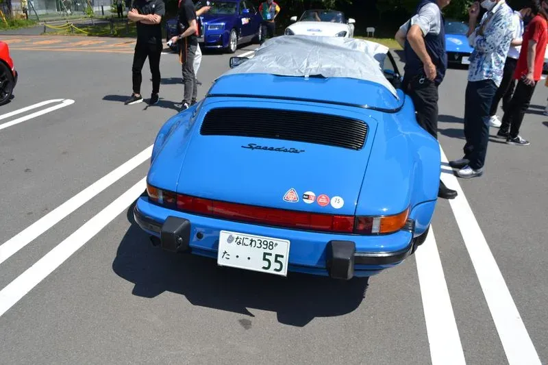 1989 Porsche 911 Carrera 3.2 Speedster